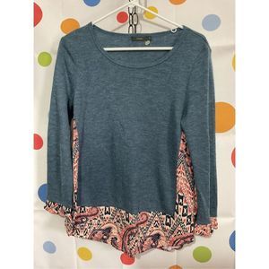 THML Size Small Sweater Top 🌷🍃